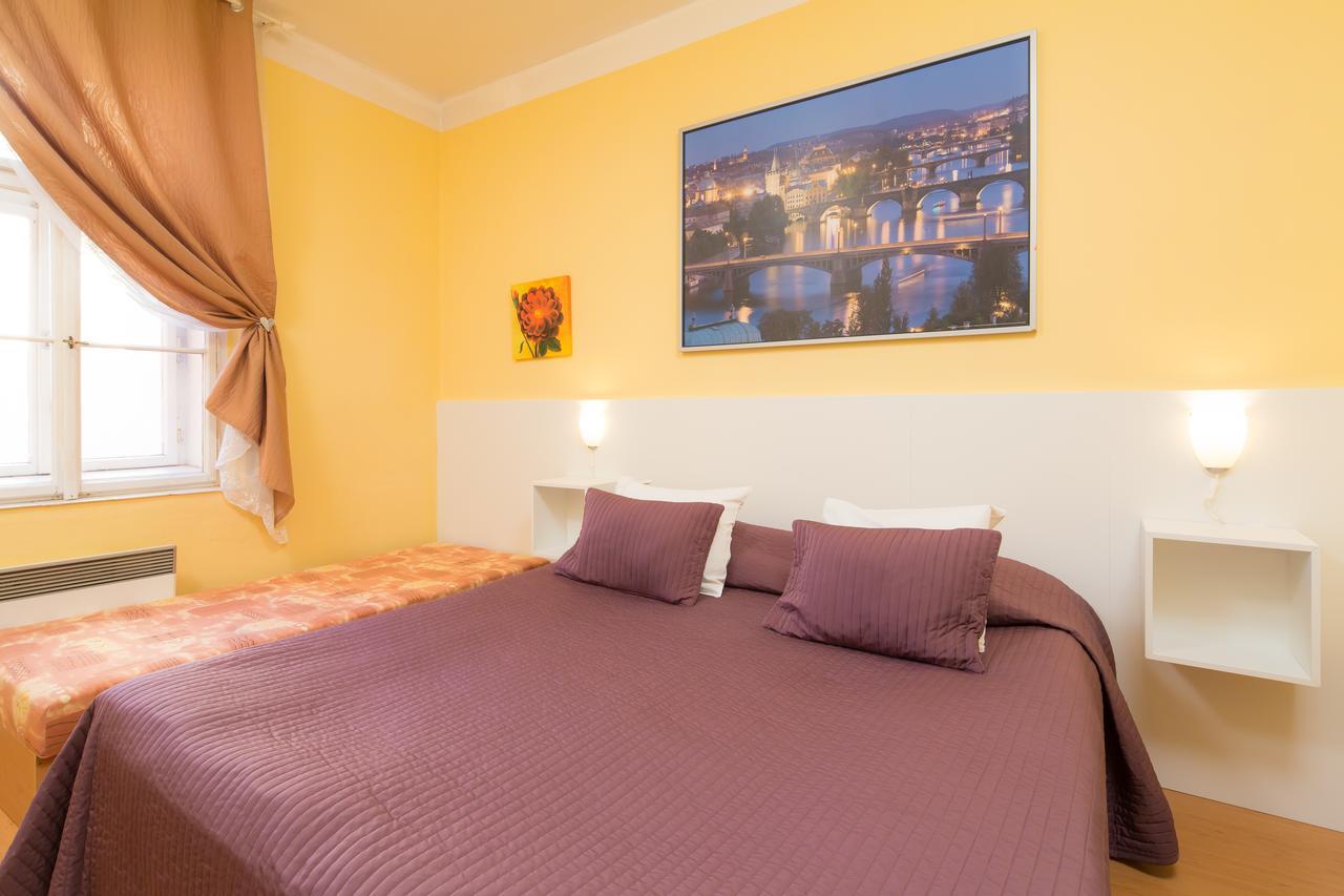 City Lounge Crown Hotel Прага Экстерьер фото