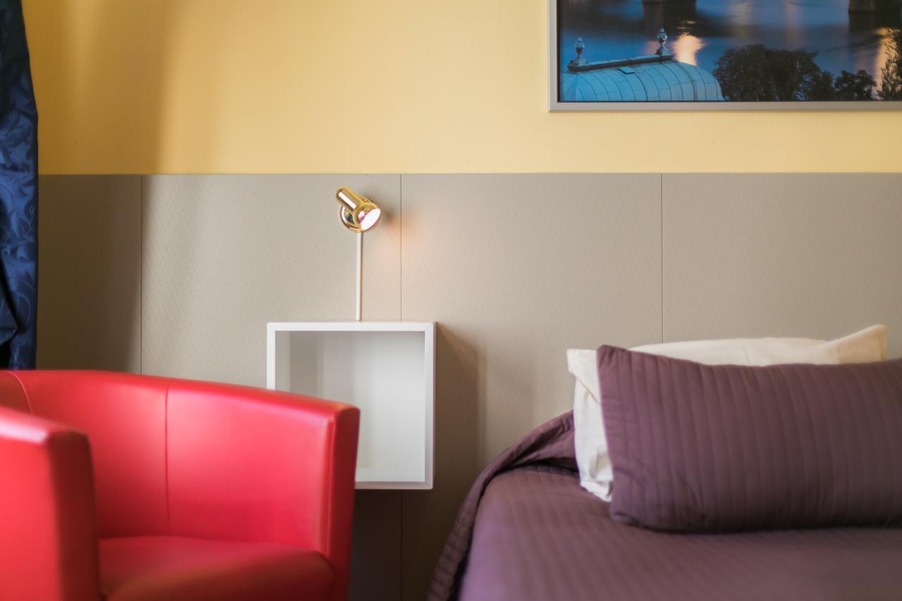 City Lounge Crown Hotel Прага Экстерьер фото